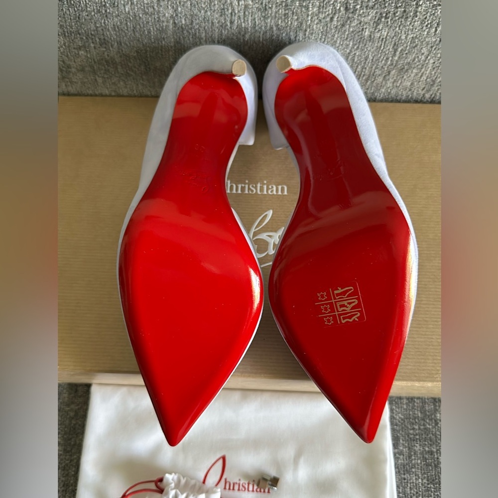 Christian Louboutin Iriza Lilac Suede Heels - Picture 3 of 4
